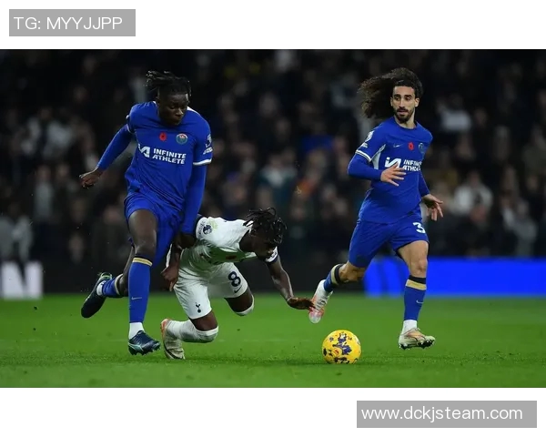 切沃与卡利亚的精彩对决揭示意甲联赛的激烈竞争与球队实力较量